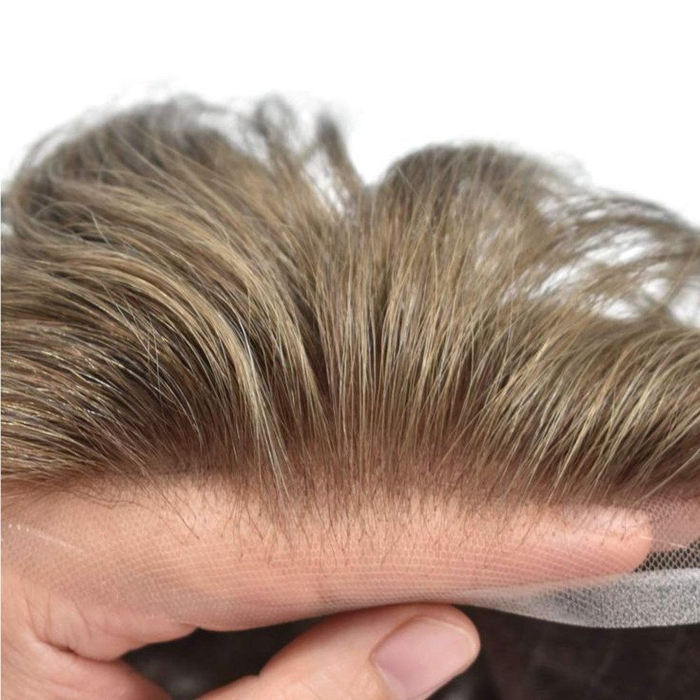 Lace-Basis eines AvexisHAIR-Systems in der Hand